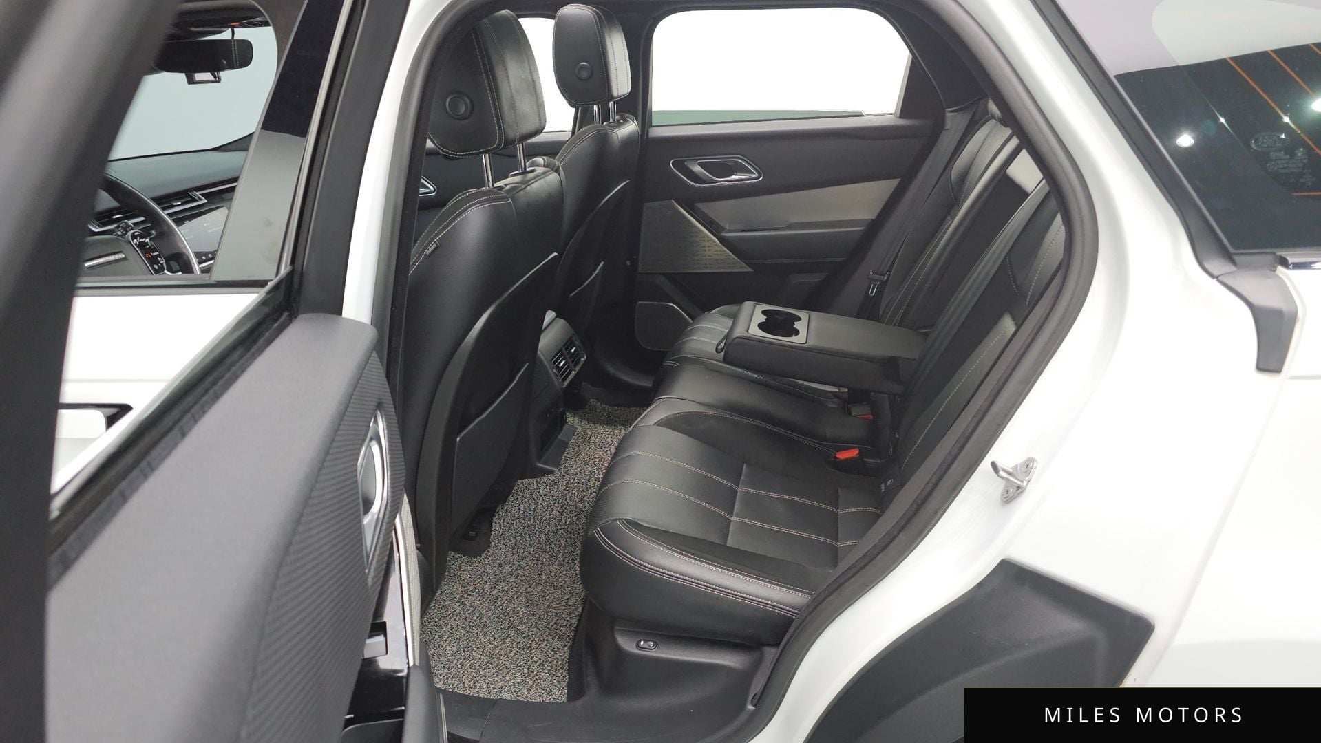 Land Rover Range Rover Velar 2019 — миниатюра 12