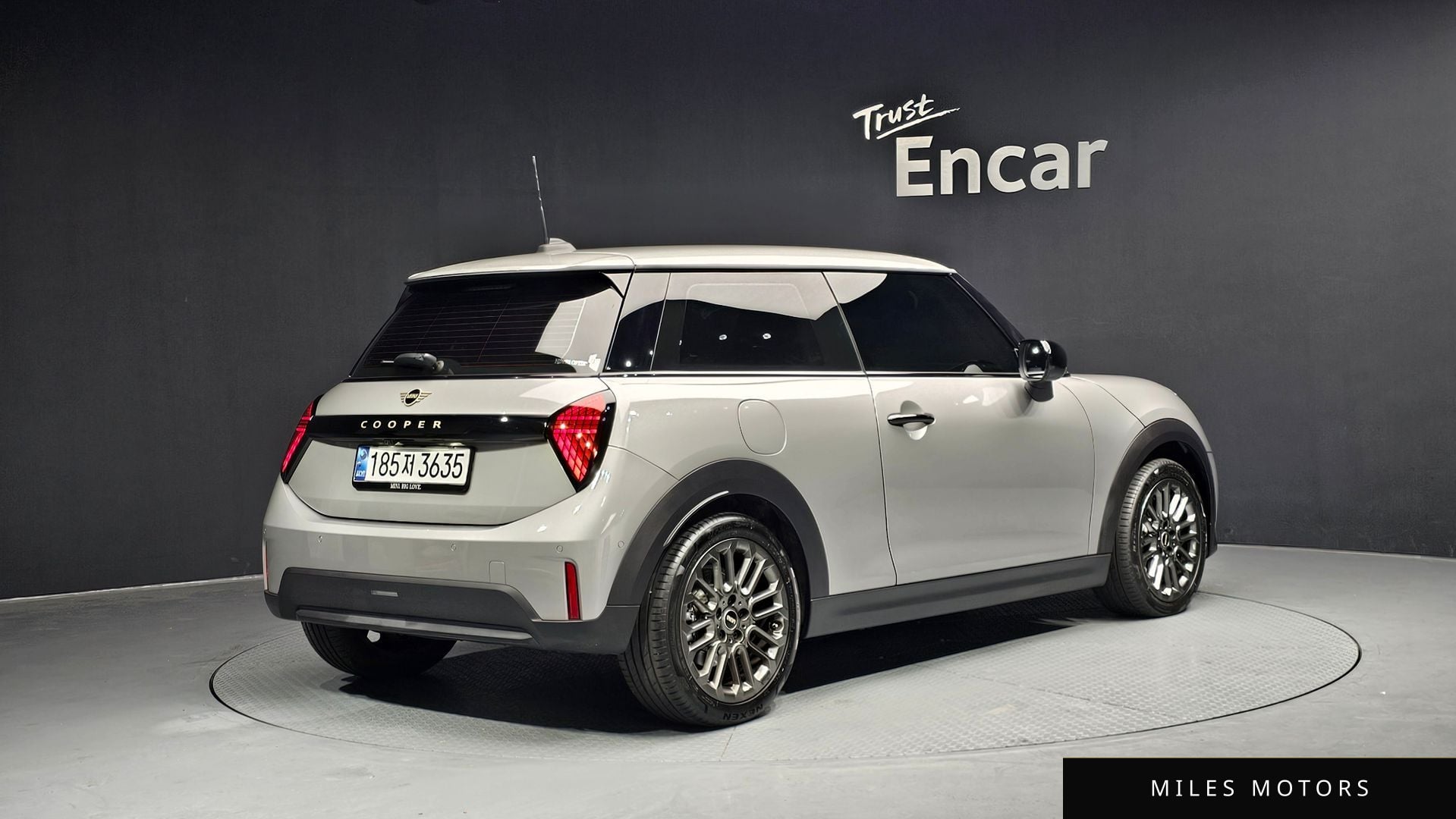 MINI 쿠퍼 C 2025 — миниатюра 2