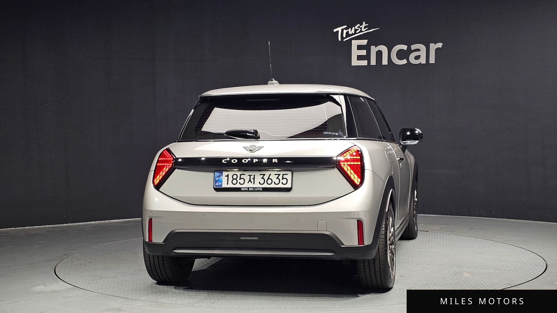 MINI 쿠퍼 C 2025 — миниатюра 4