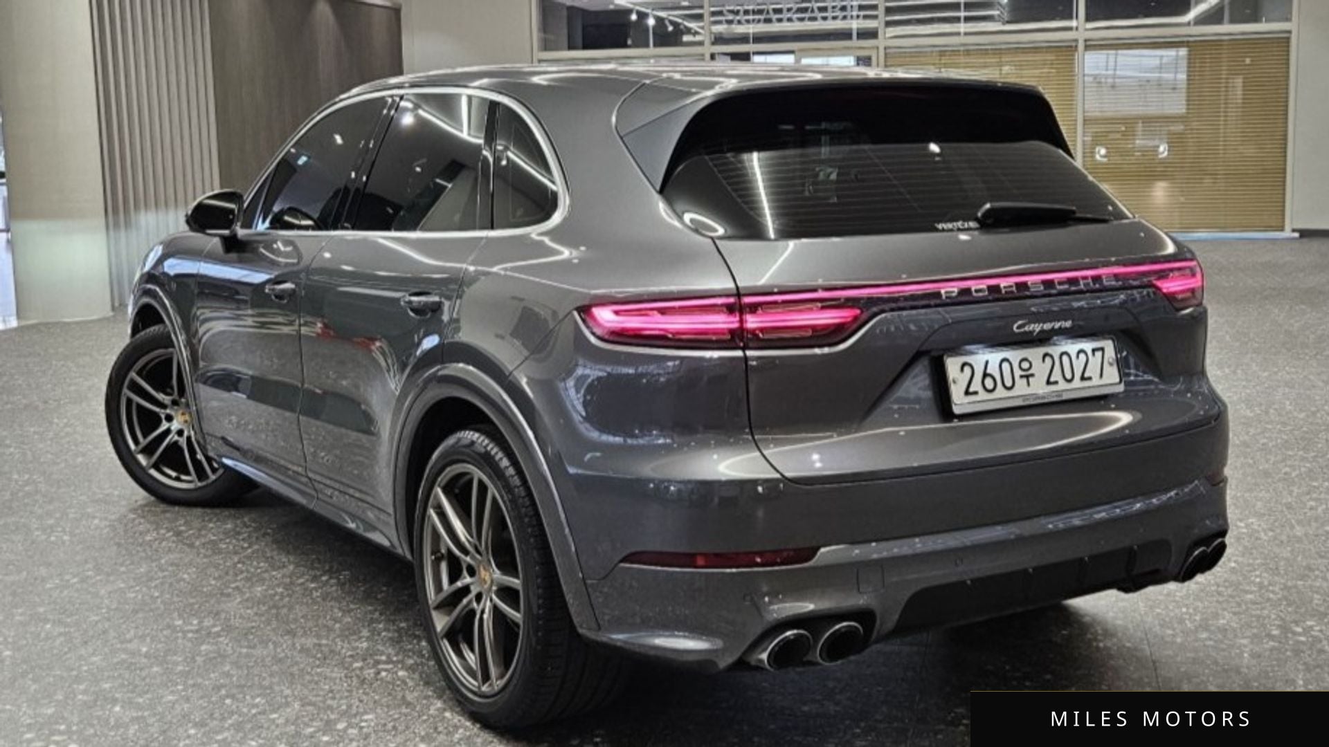 Porsche Cayenne 2019 — миниатюра 2