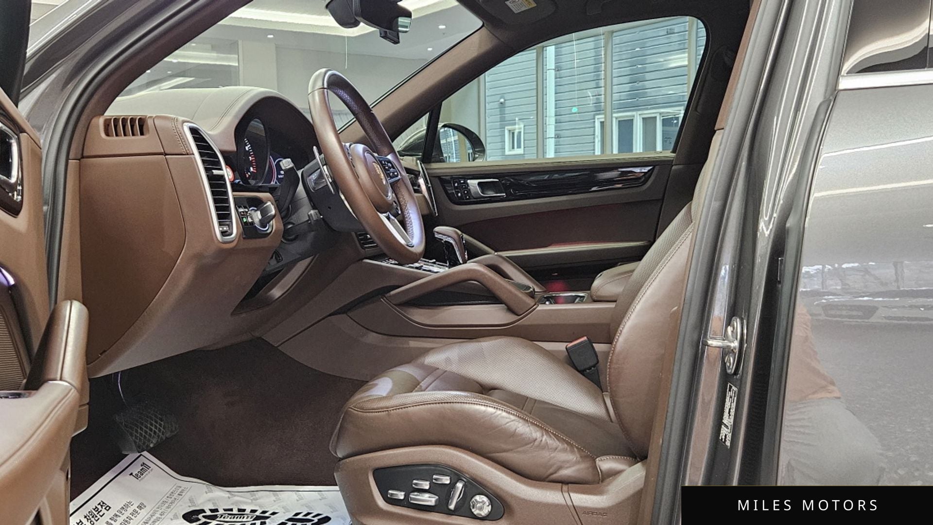 Porsche Cayenne 2019 — миниатюра 10