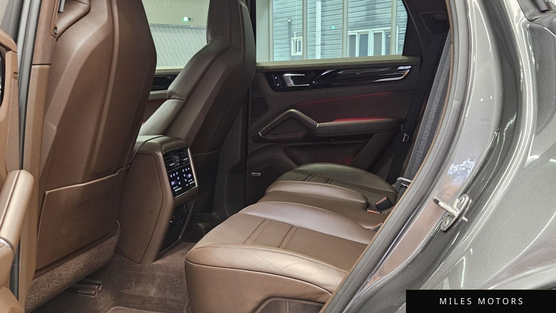 Porsche Cayenne 2019 — миниатюра 12