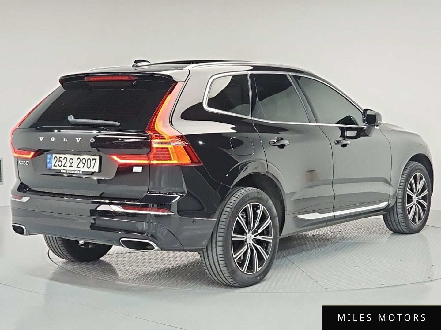 Volvo XC60 2021 — миниатюра 2
