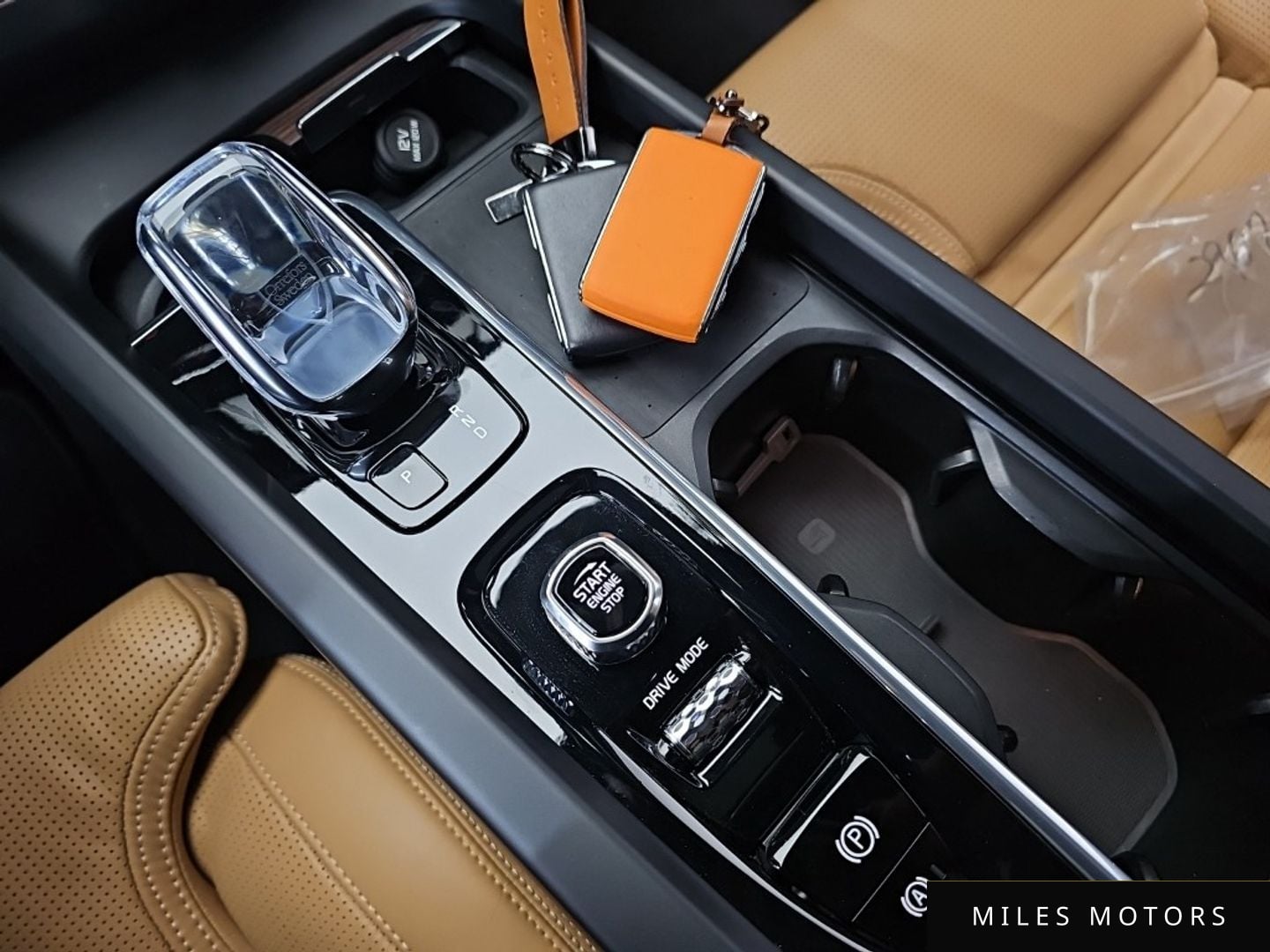 Volvo XC60 2021 — миниатюра 9