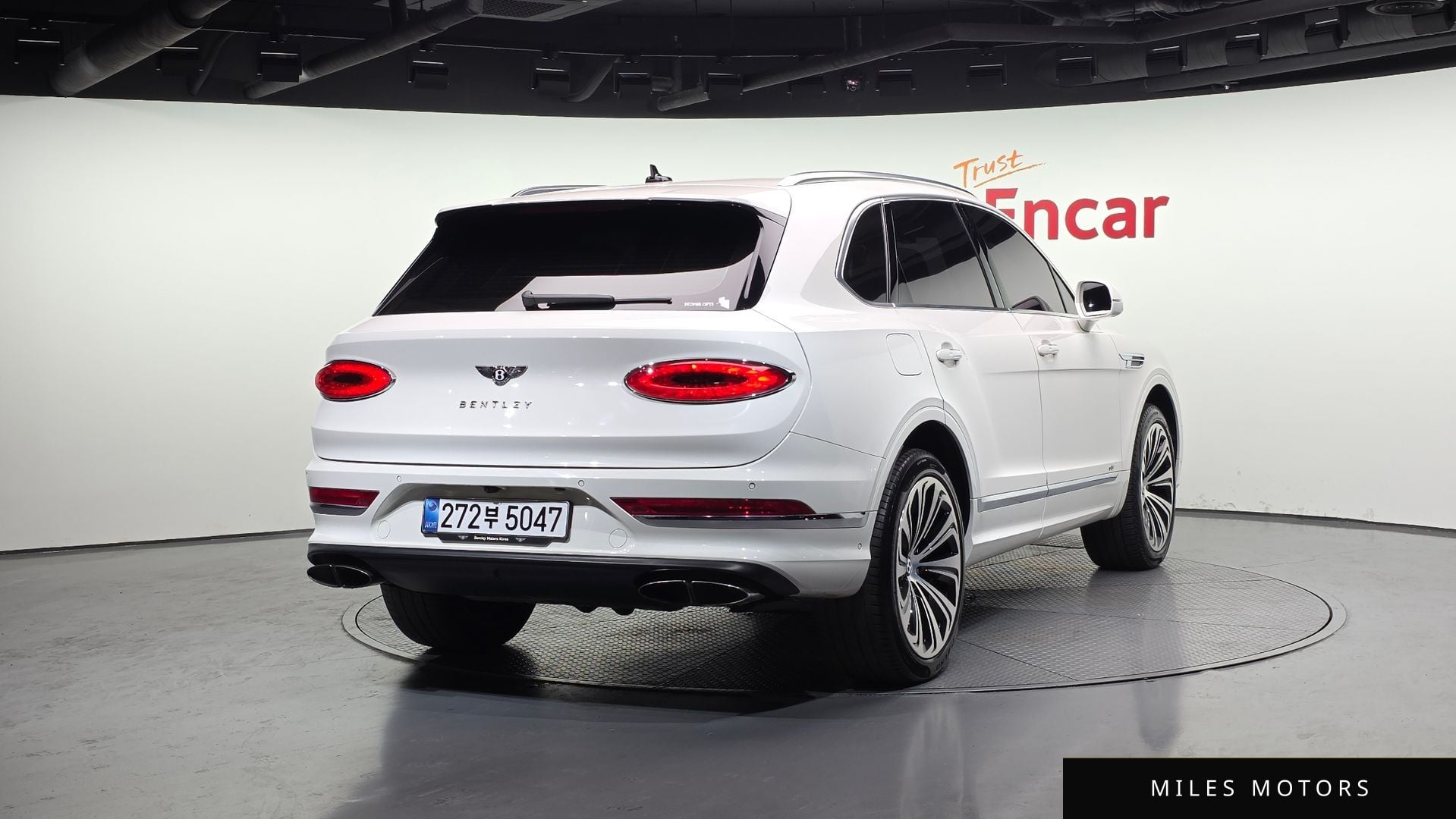 Bentley 벤테이가 2022 — миниатюра 2