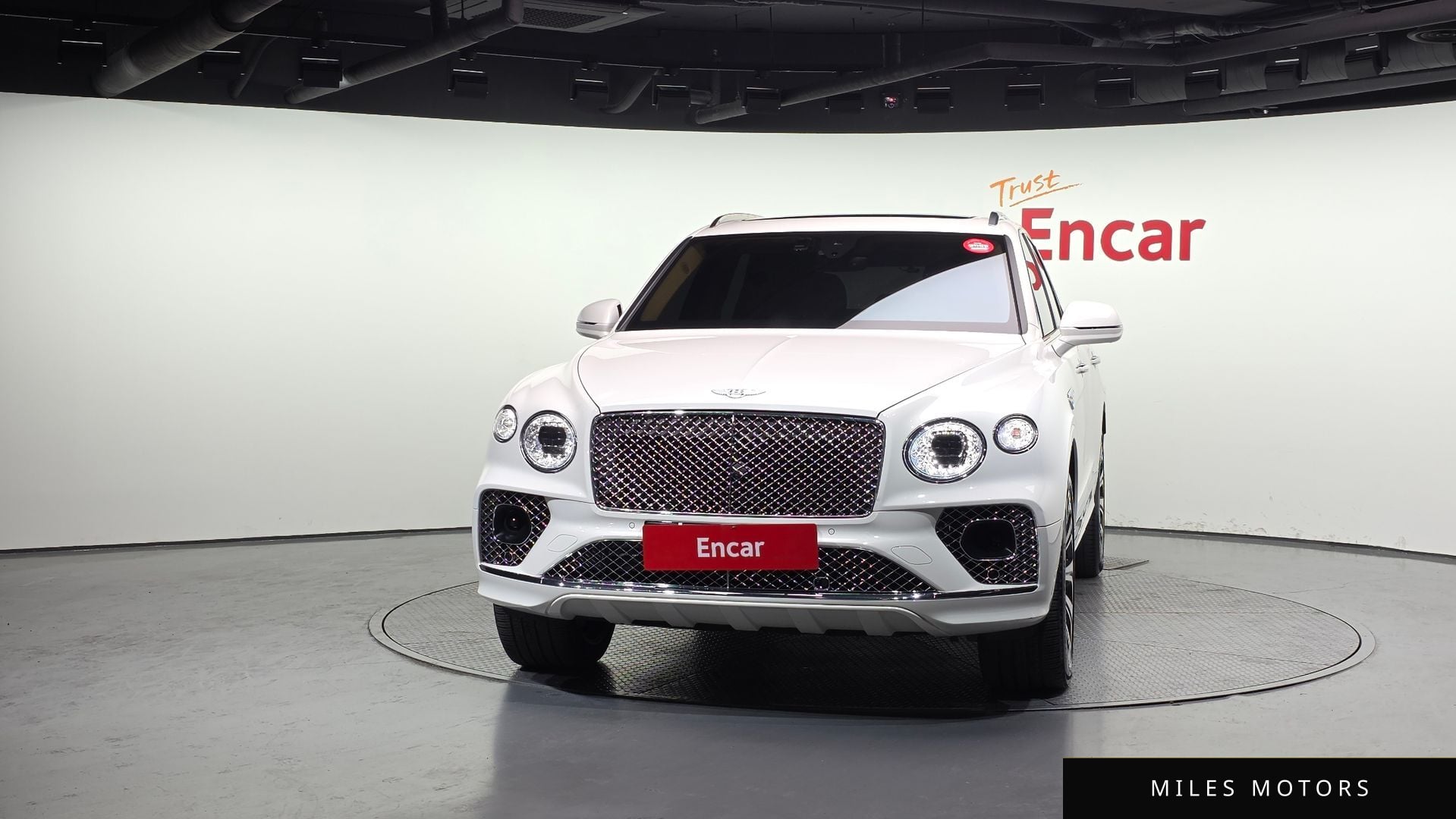 Bentley 벤테이가 2022 — миниатюра 3