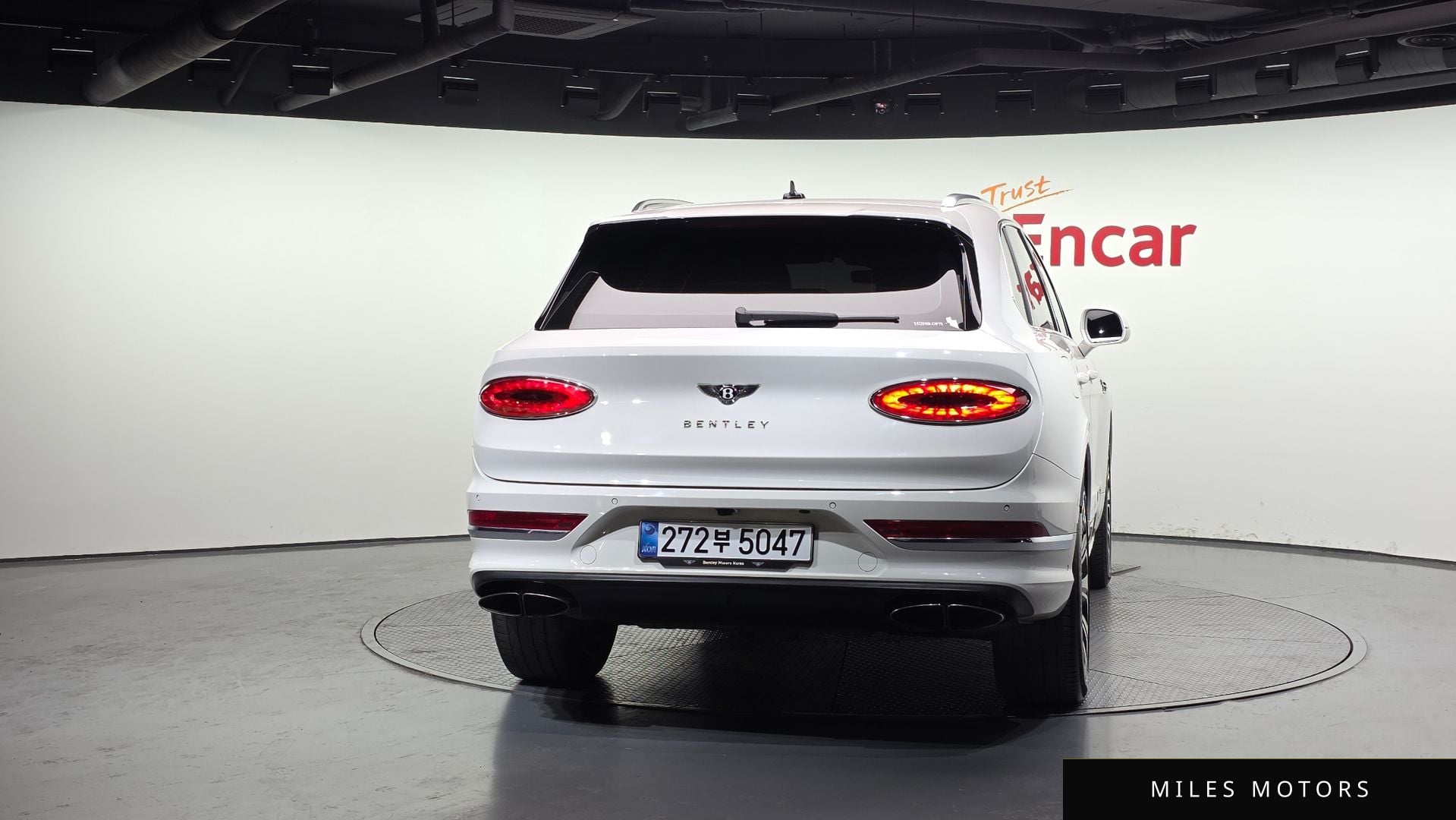 Bentley 벤테이가 2022 — миниатюра 4