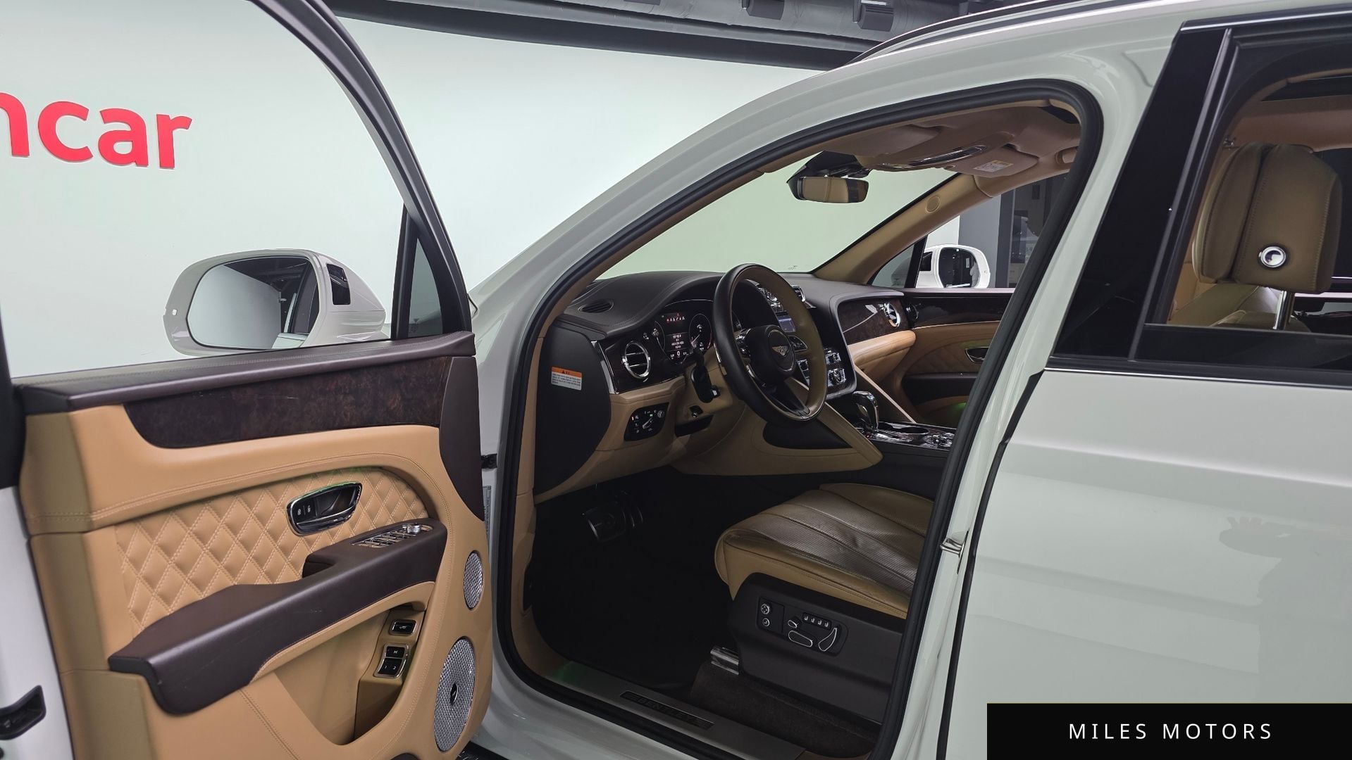 Bentley 벤테이가 2022 — миниатюра 10