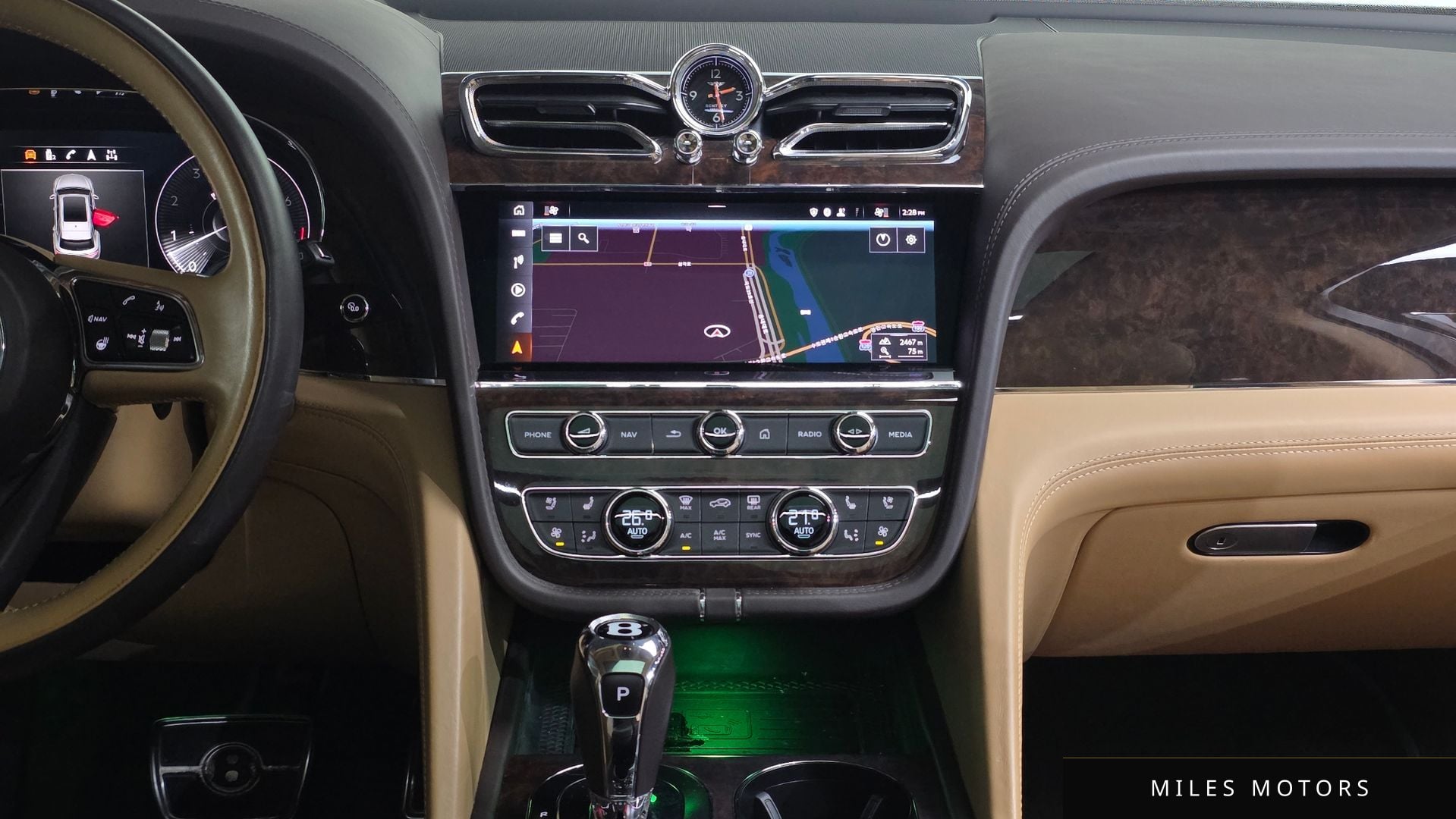 Bentley 벤테이가 2022 — миниатюра 14