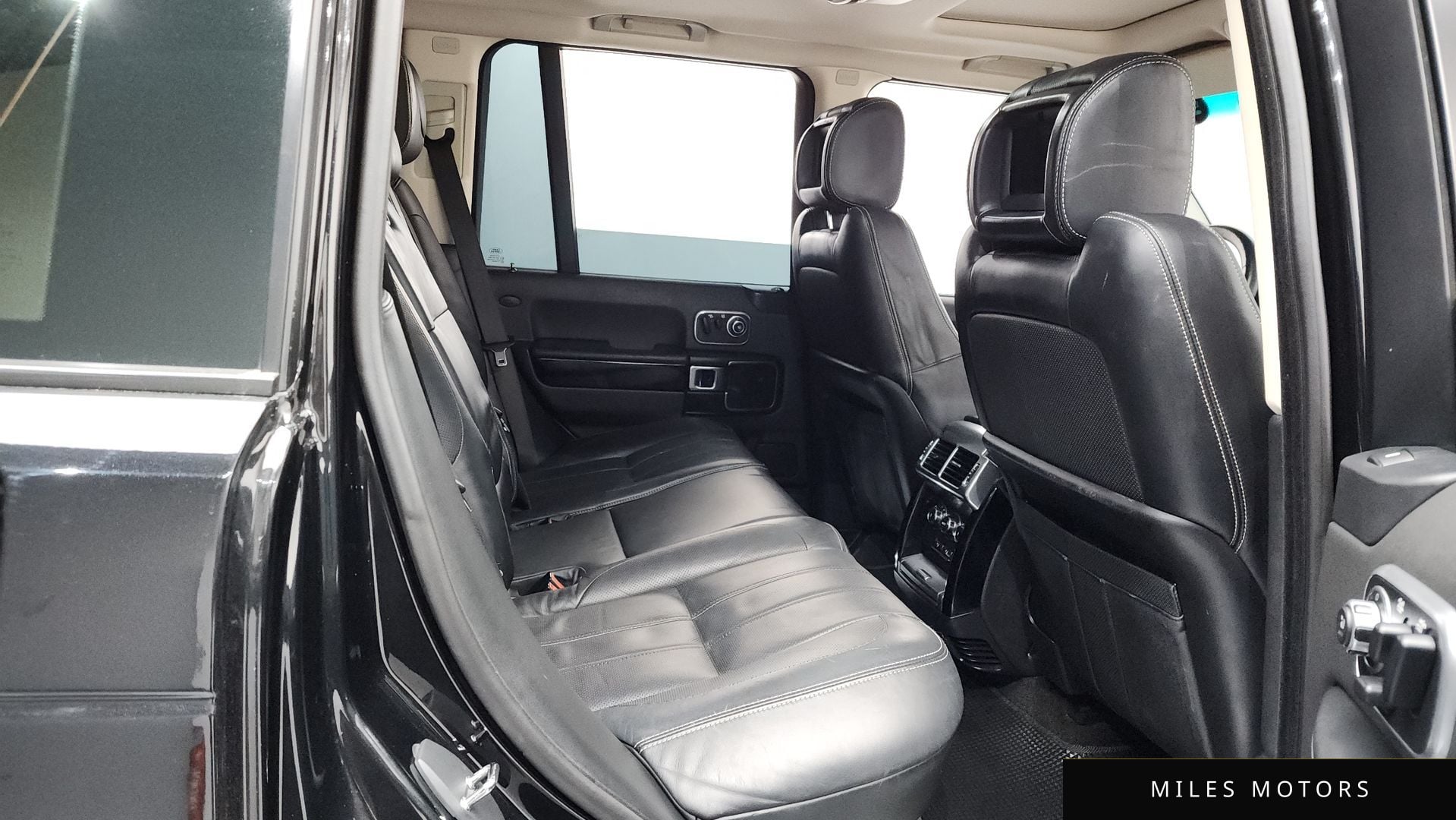 Land Rover Range Rover 2010 — миниатюра 12