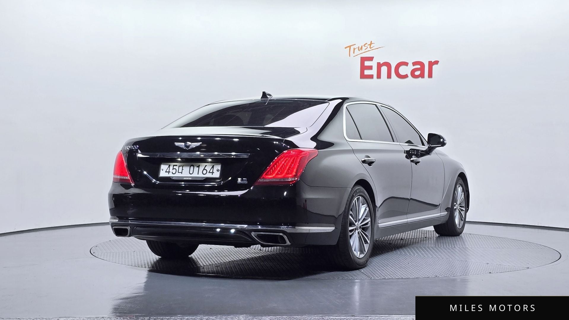 Genesis EQ900 2016 — миниатюра 2