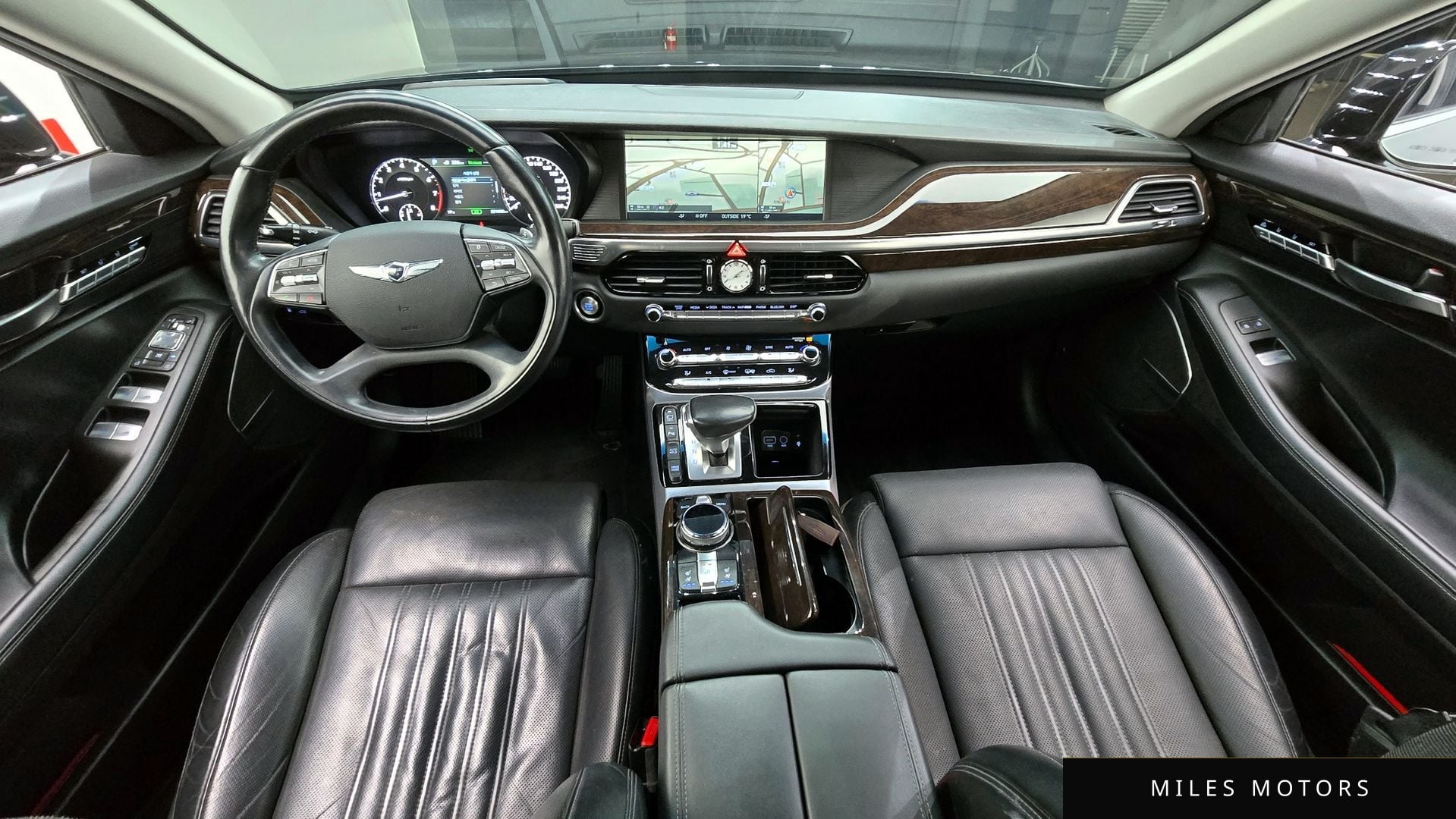 Genesis EQ900 2016 — миниатюра 7