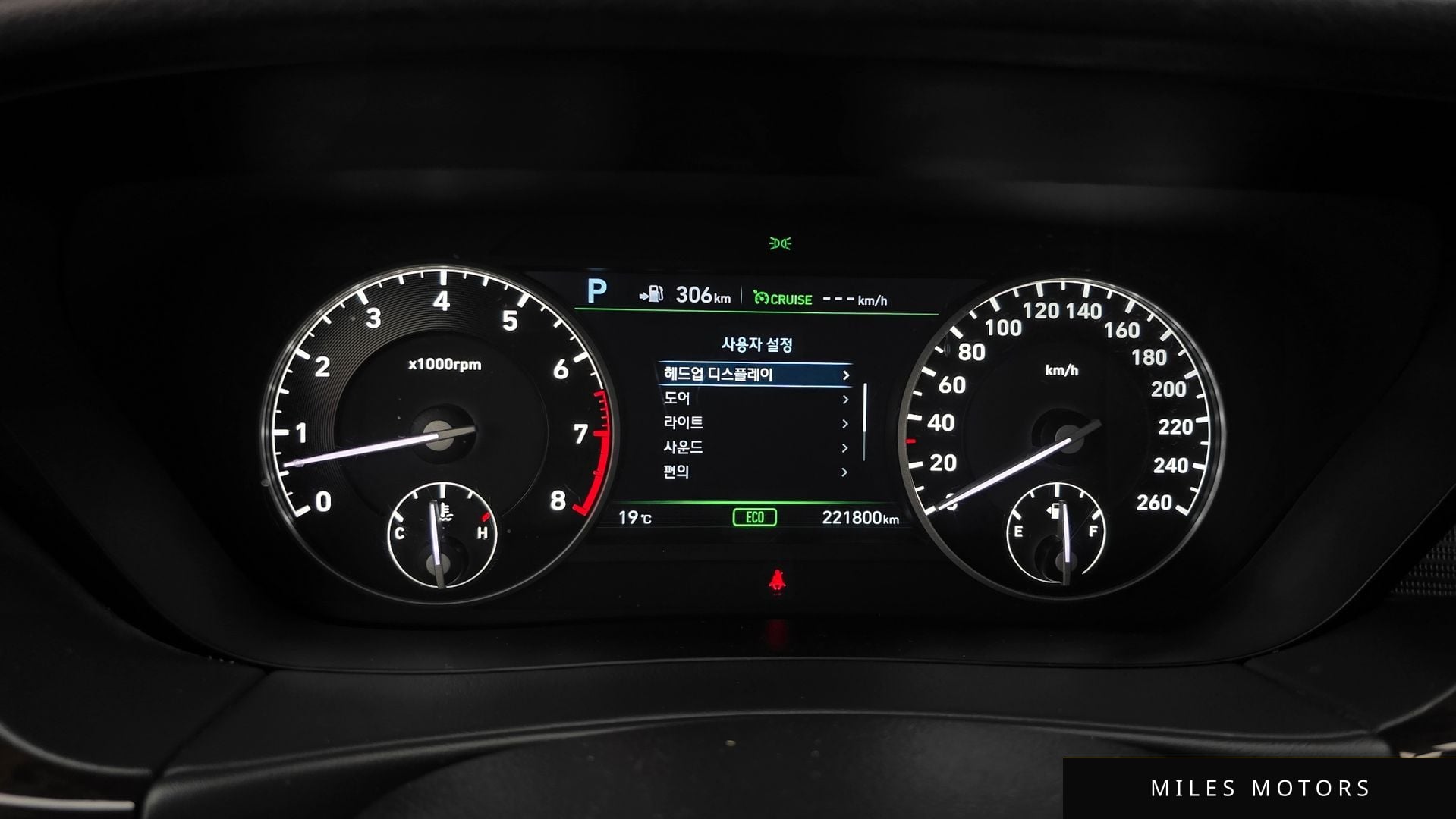 Genesis EQ900 2016 — миниатюра 8