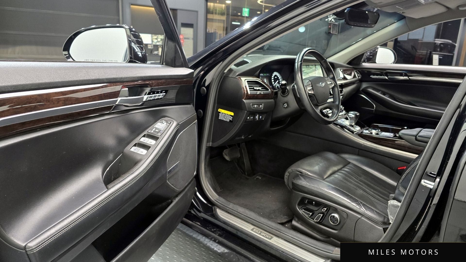 Genesis EQ900 2016 — миниатюра 11