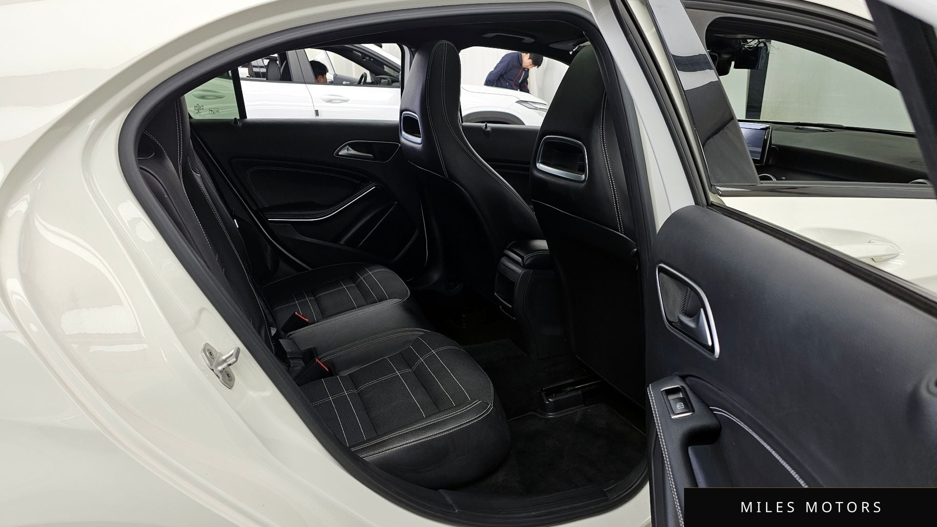 Mercedes-Benz A-Class W176 2014 — миниатюра 12