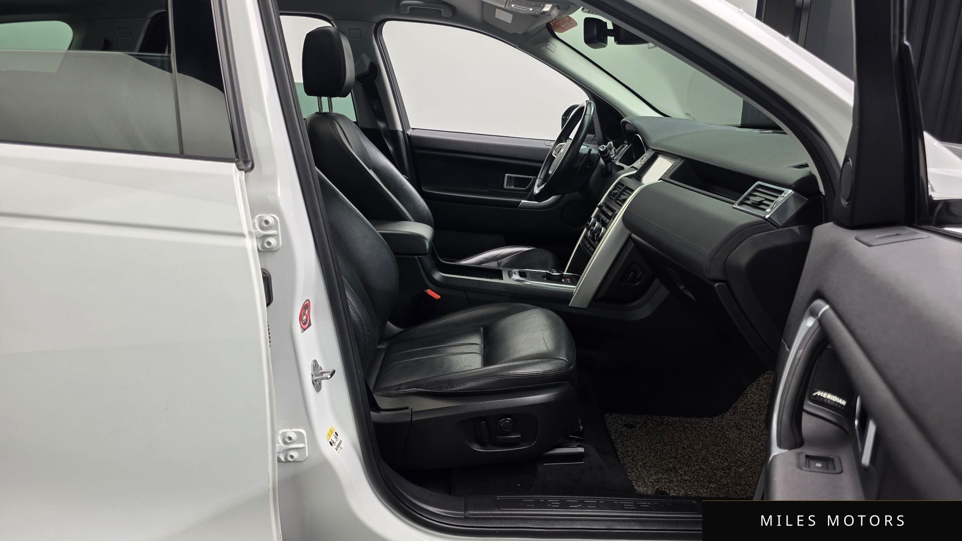 Land Rover Discovery Sport 2018 — миниатюра 9