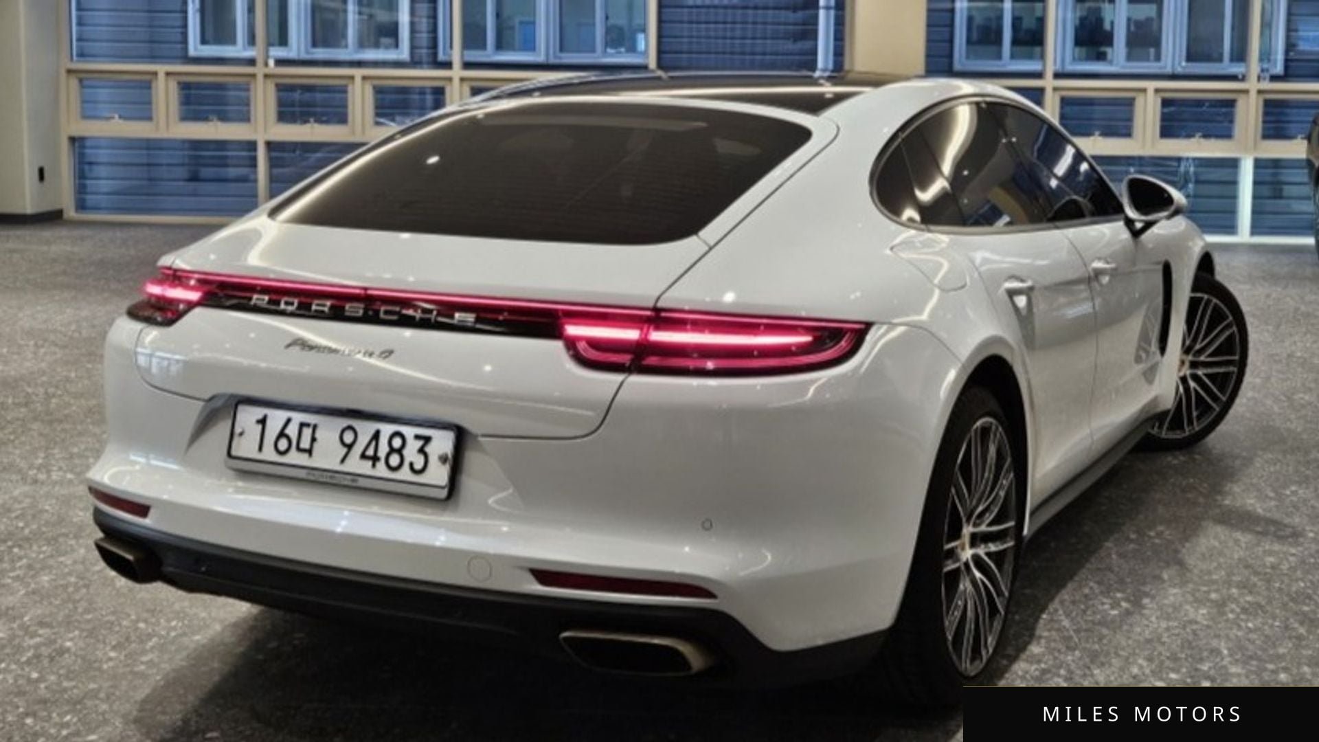 Porsche Panamera 2019 — миниатюра 2
