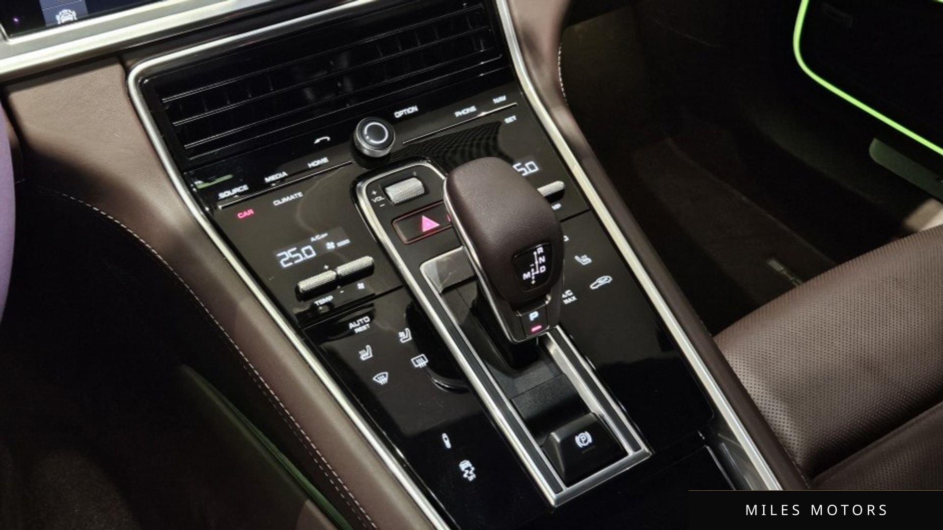 Porsche Panamera 2019 — миниатюра 9