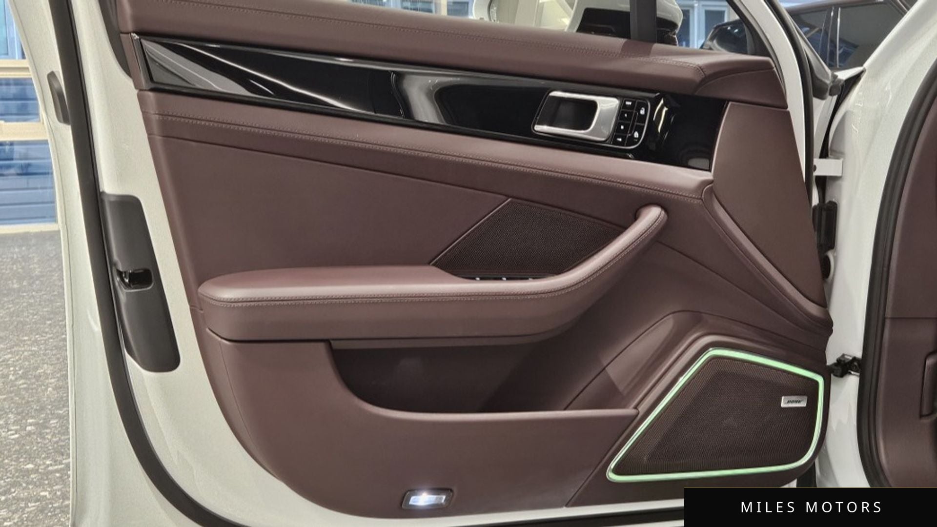 Porsche Panamera 2019 — миниатюра 11