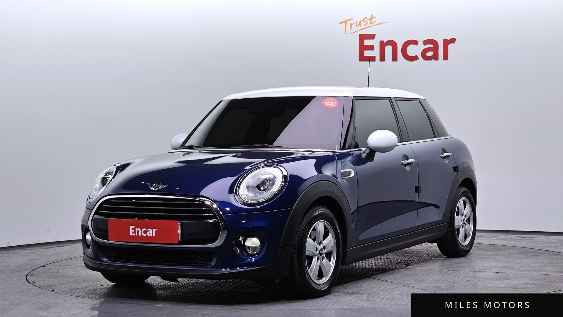 MINI Cooper 2018 — фото 1 из 12