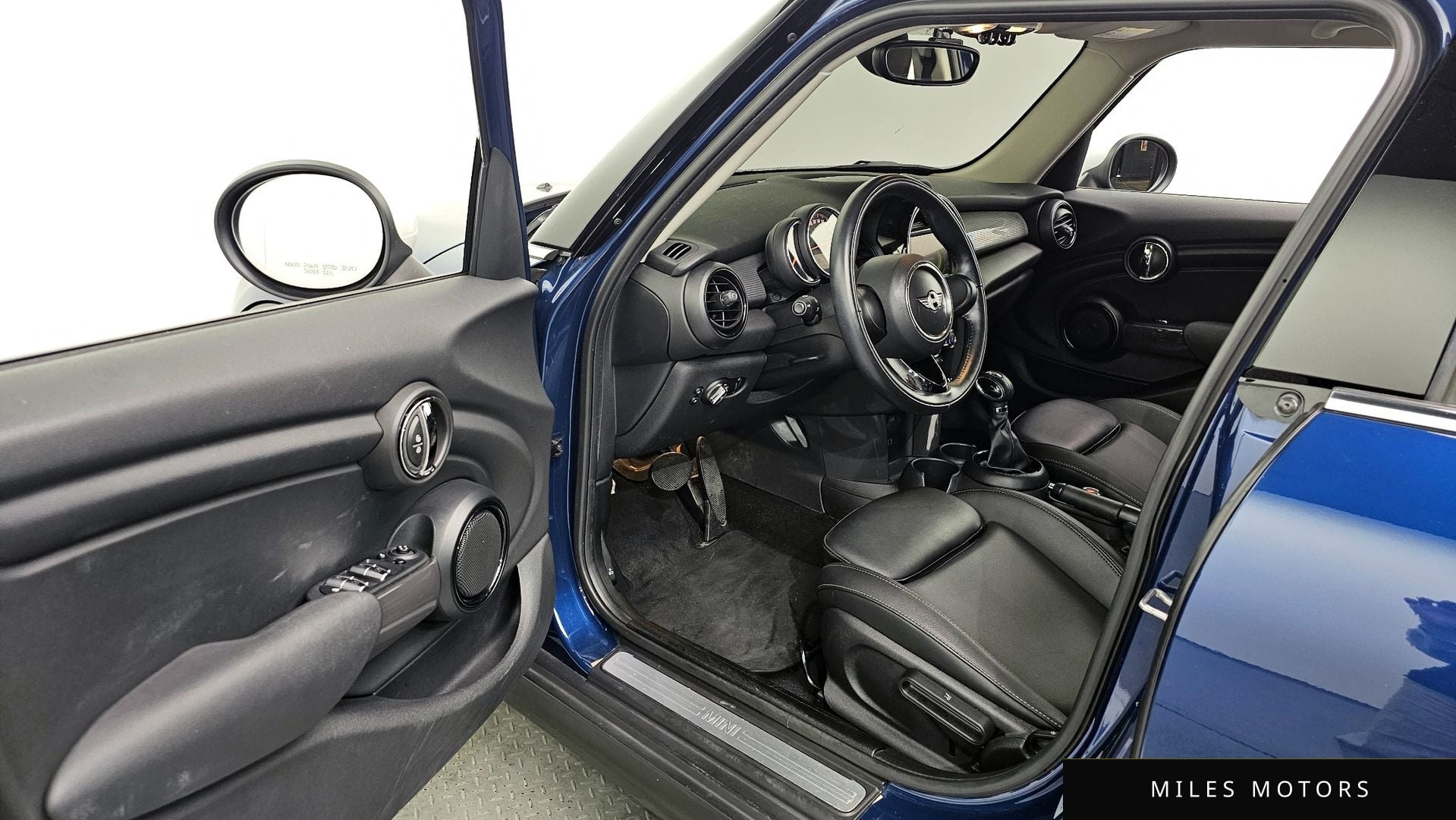 MINI Cooper 2018 — миниатюра 10