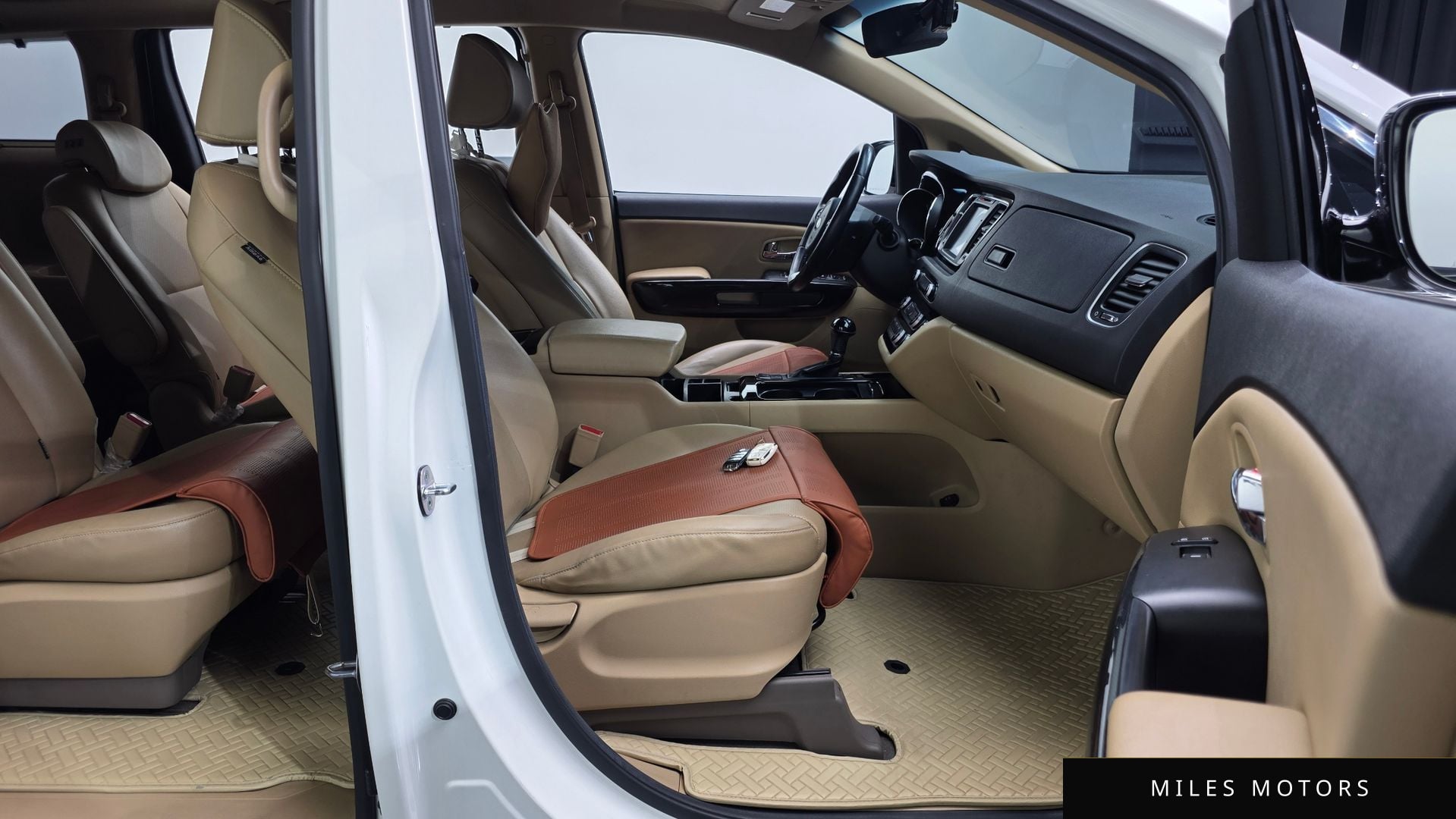 Kia Canival 2016 — миниатюра 9