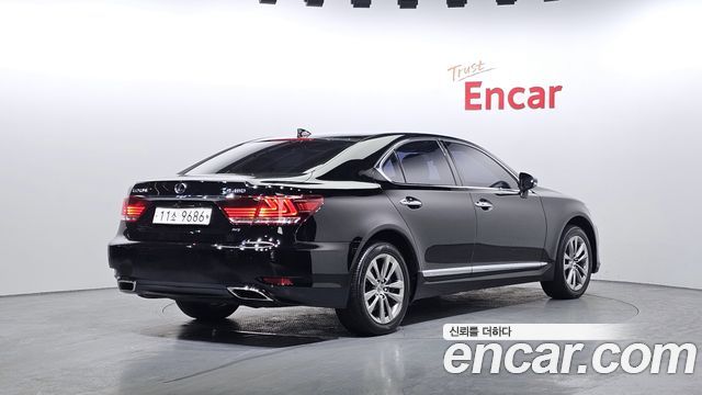 Лексус LS460 2015 — миниатюра 2