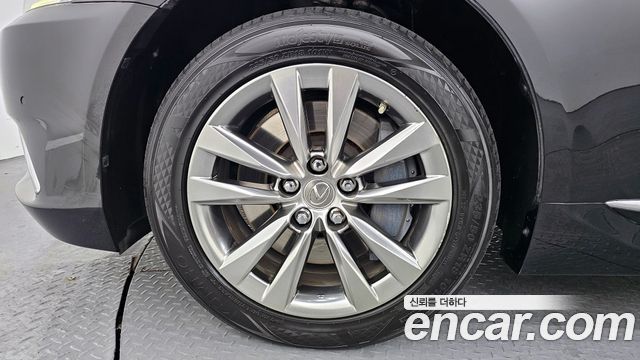Лексус LS460 2015 — миниатюра 5