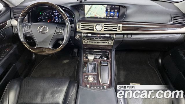 Лексус LS460 2015 — миниатюра 7