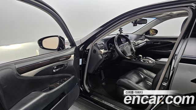 Лексус LS460 2015 — миниатюра 10