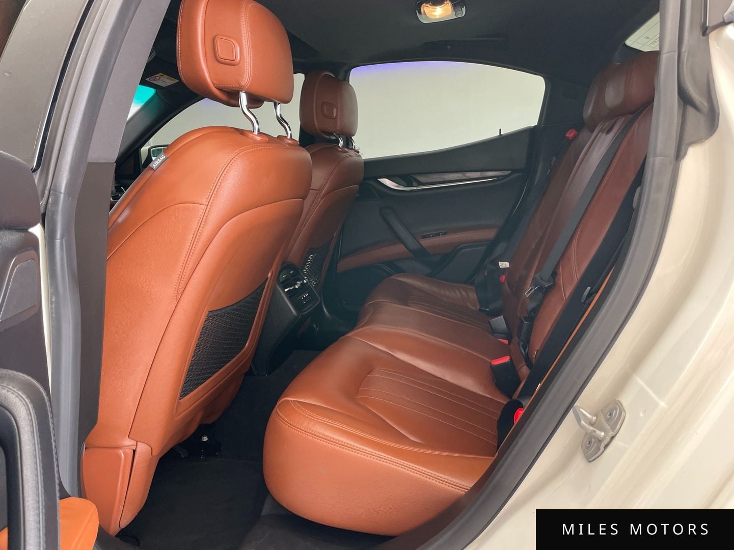 Maserati 기블리 2016 — миниатюра 17