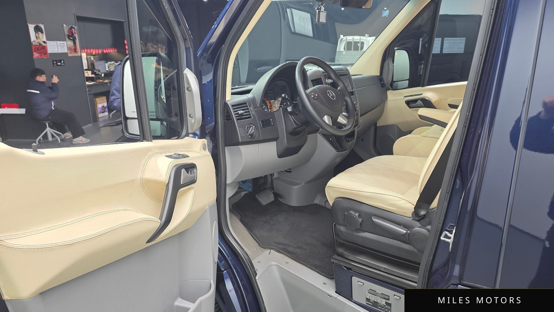 Mercedes-Benz Sprinter 2017 — миниатюра 11