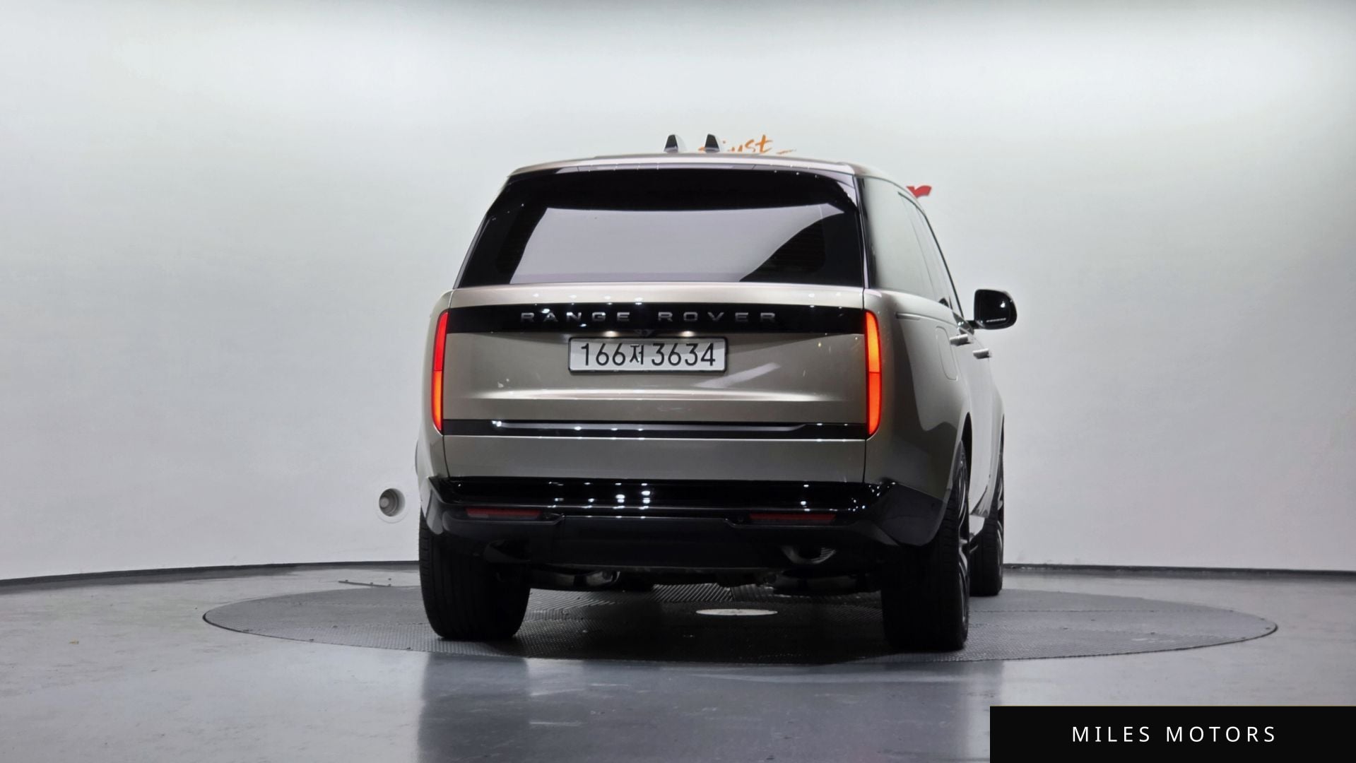 Land Rover Range Rover 2025 — миниатюра 4
