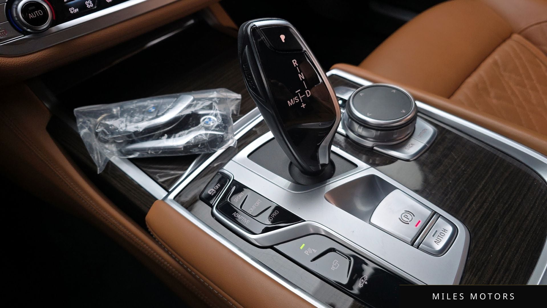 BMW 7 Series (G11) 2022 — миниатюра 9