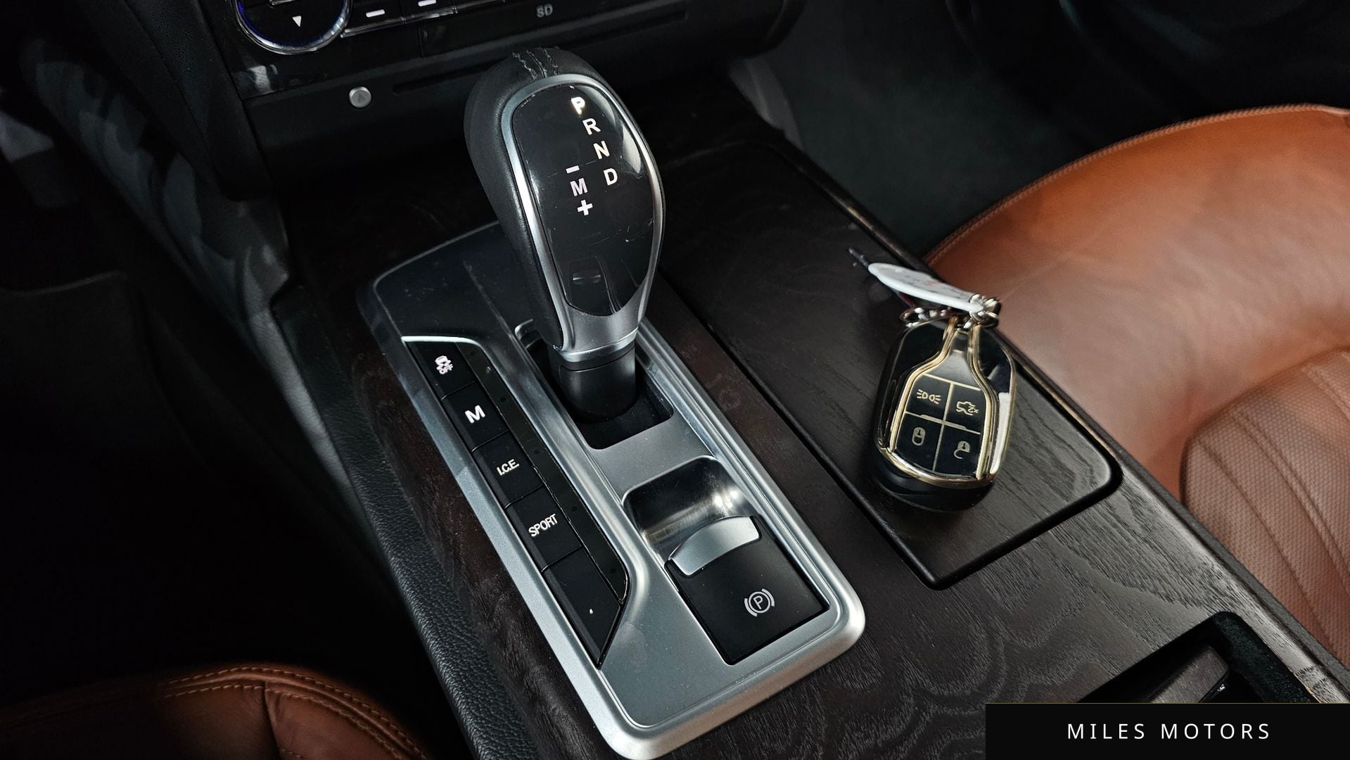 Maserati 기블리 2014 — миниатюра 8