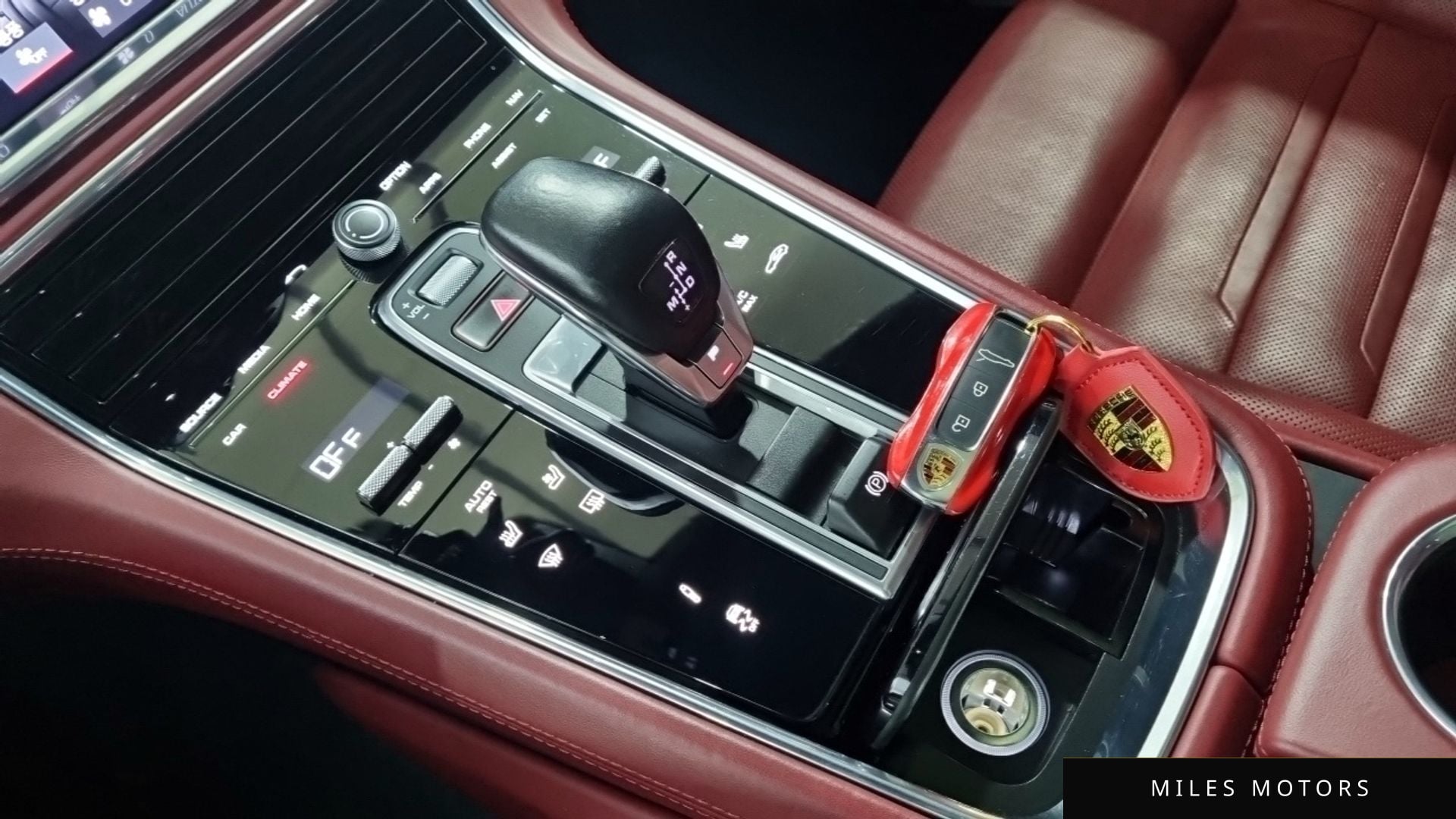Porsche 파나메라 (971) 2020 — миниатюра 12