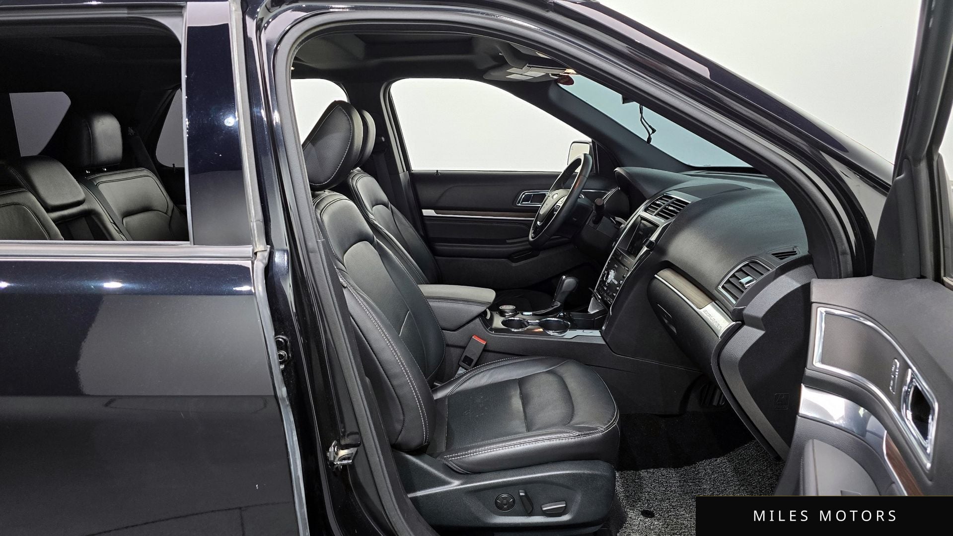 Ford Explorer 2019 — миниатюра 11