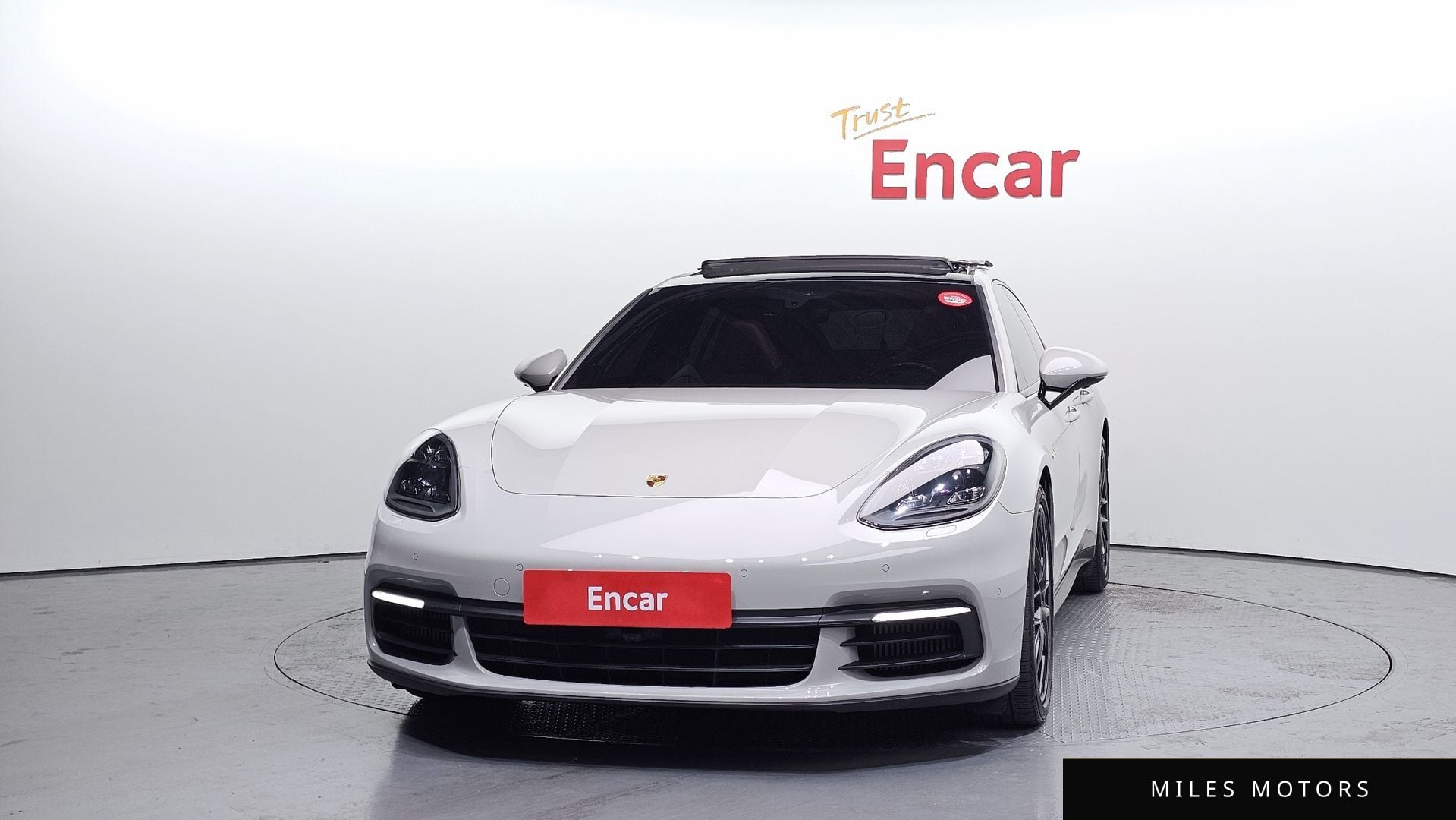 Porsche Panamera 2020 — миниатюра 3