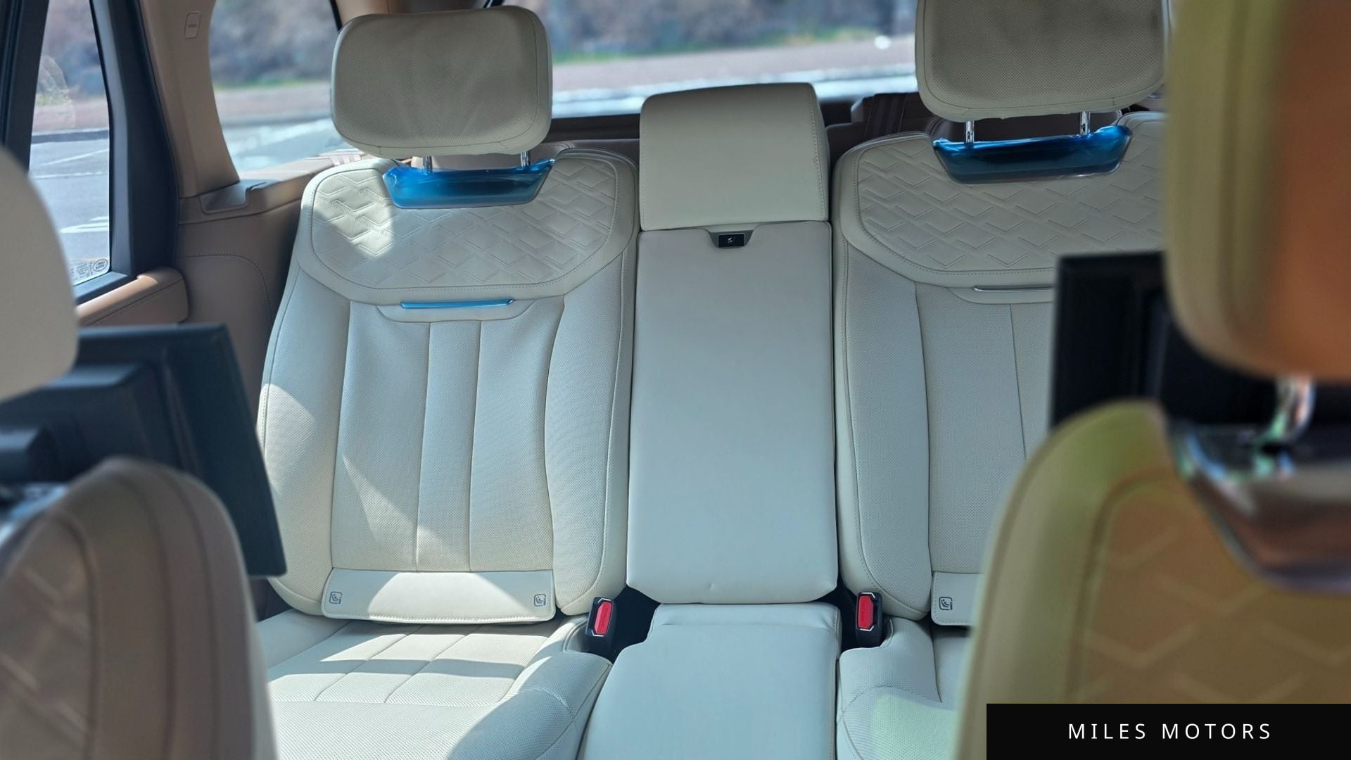 Land Rover Range Rover 2024 — миниатюра 9