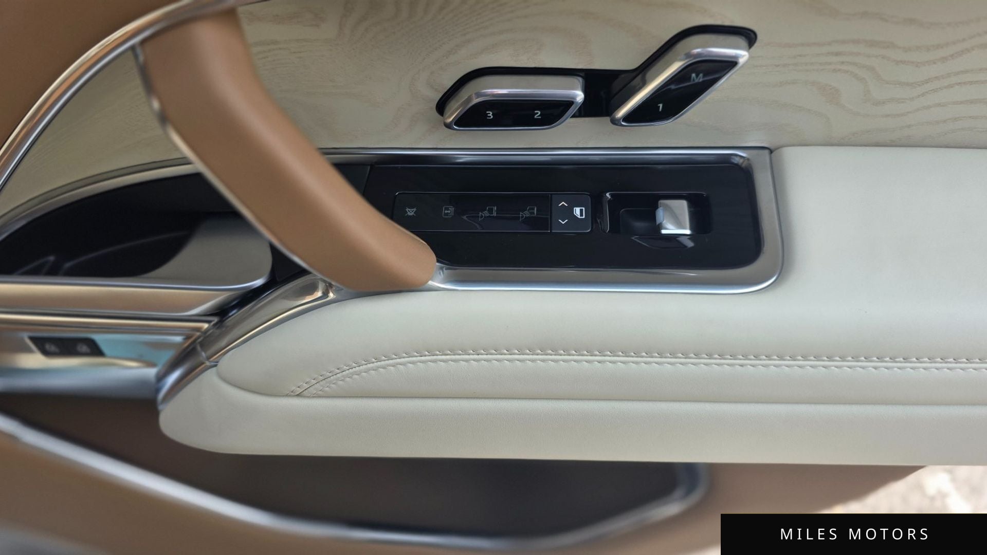 Land Rover Range Rover 2024 — миниатюра 16