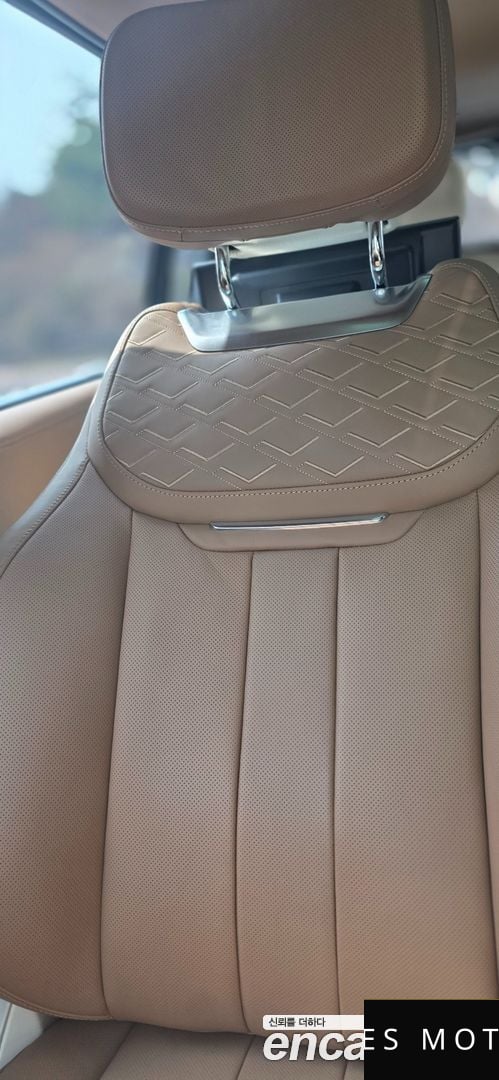 Land Rover Range Rover 2024 — миниатюра 19