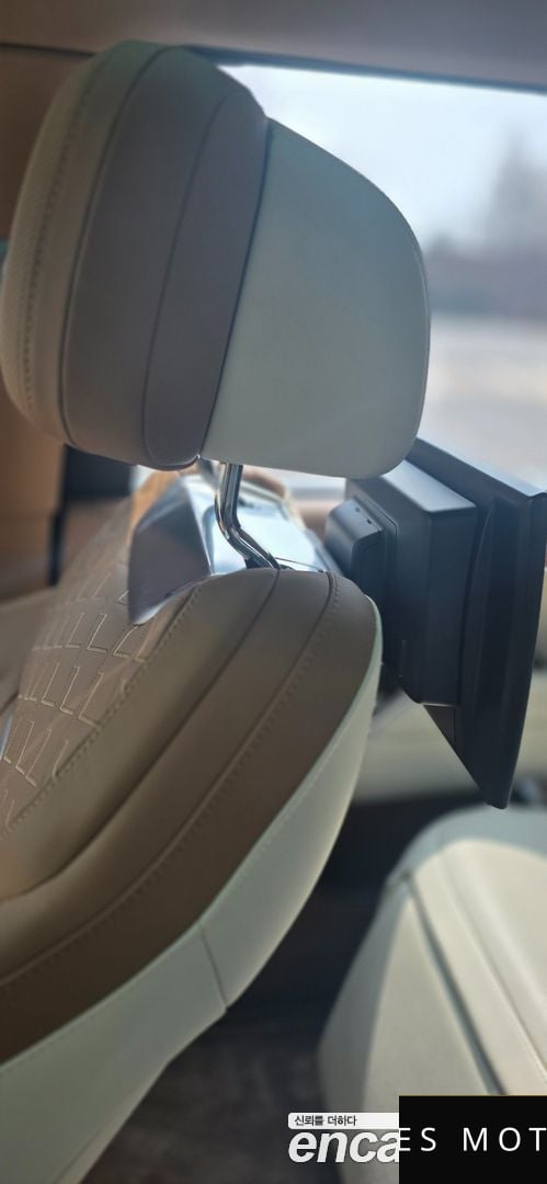 Land Rover Range Rover 2024 — миниатюра 20
