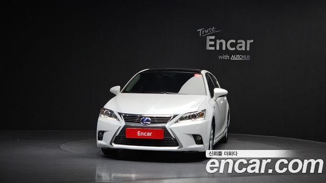 Лексус CT200h 2016 — миниатюра 3