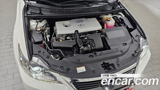 Лексус CT200h 2016 — миниатюра 6