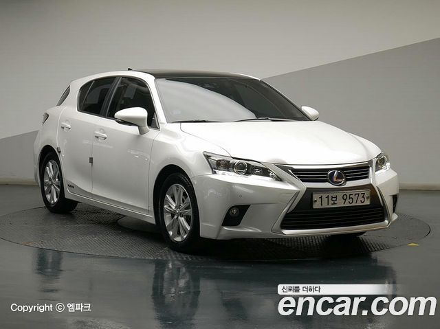Лексус CT200h 2015 — миниатюра 4