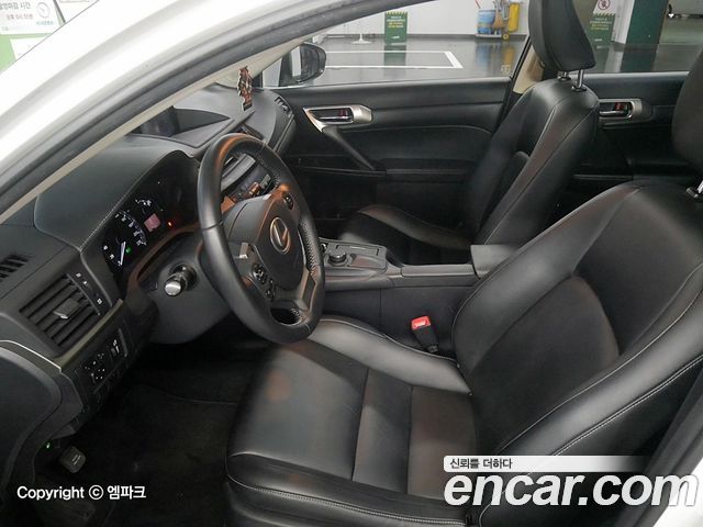 Лексус CT200h 2015 — миниатюра 10