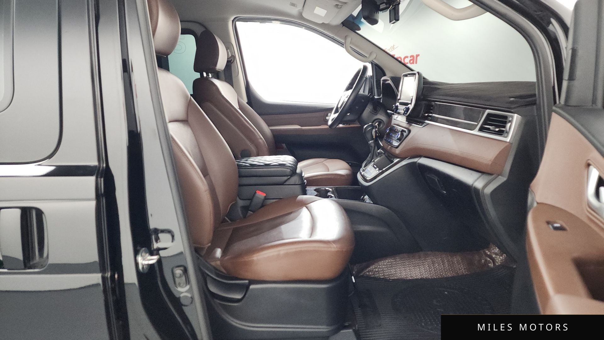 Hyundai Starex 2020 — миниатюра 11