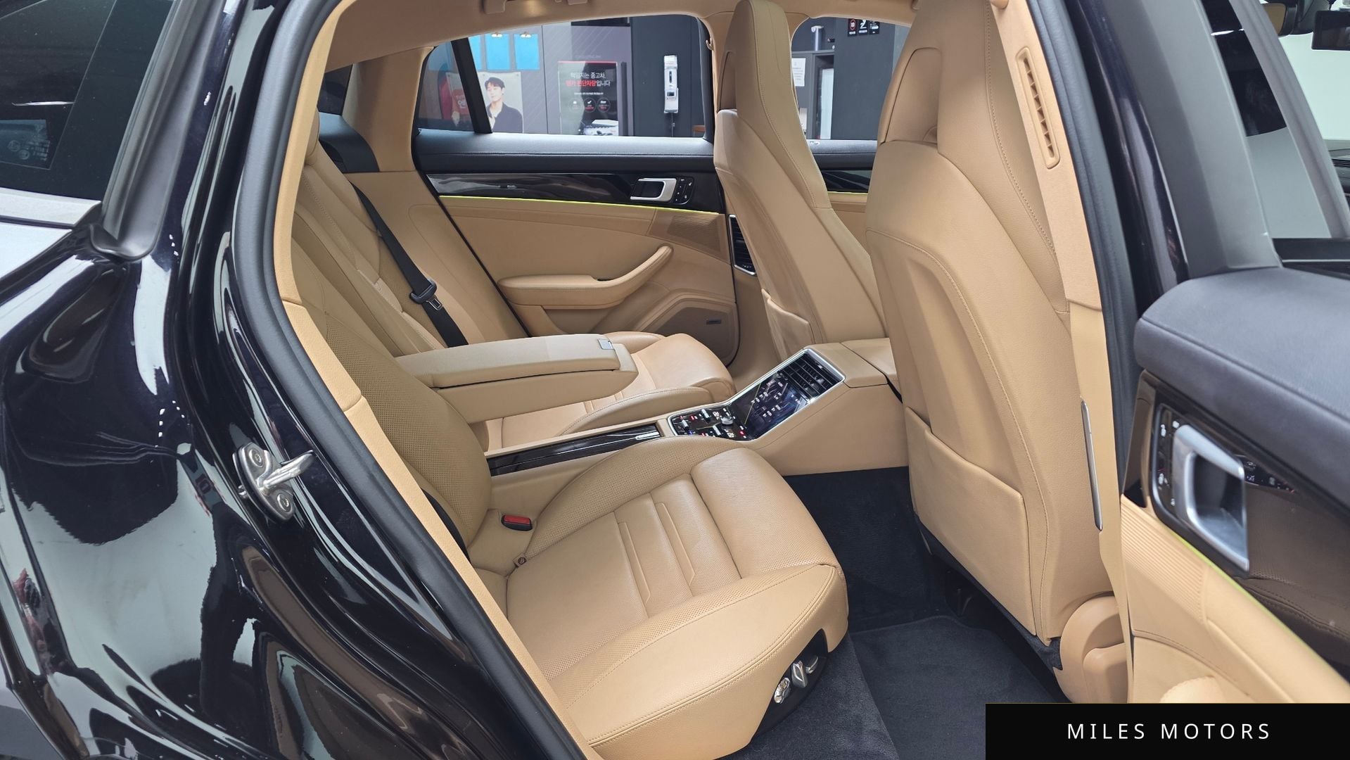 Porsche Panamera 2018 — миниатюра 12