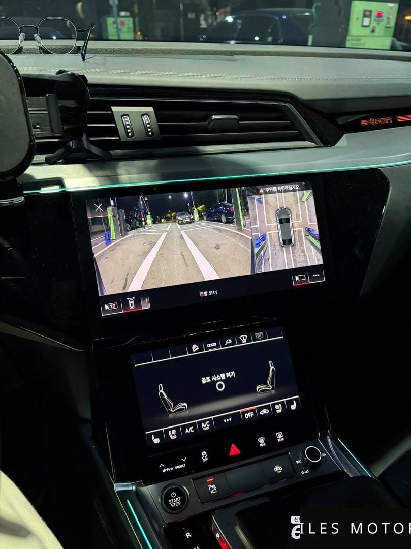 Audi e-tron 2022 — миниатюра 5