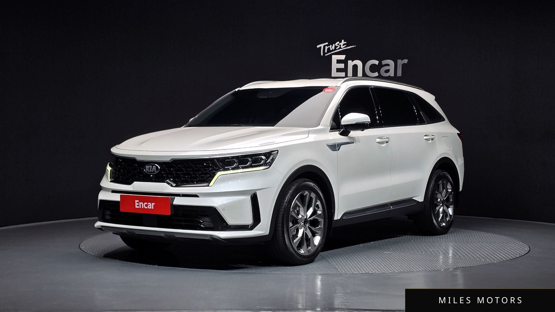 Kia Sorento 2021 — фото 1 из 12